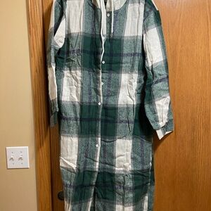 Green and White Plaid Long Sleeve Dress/robe? Jacket?